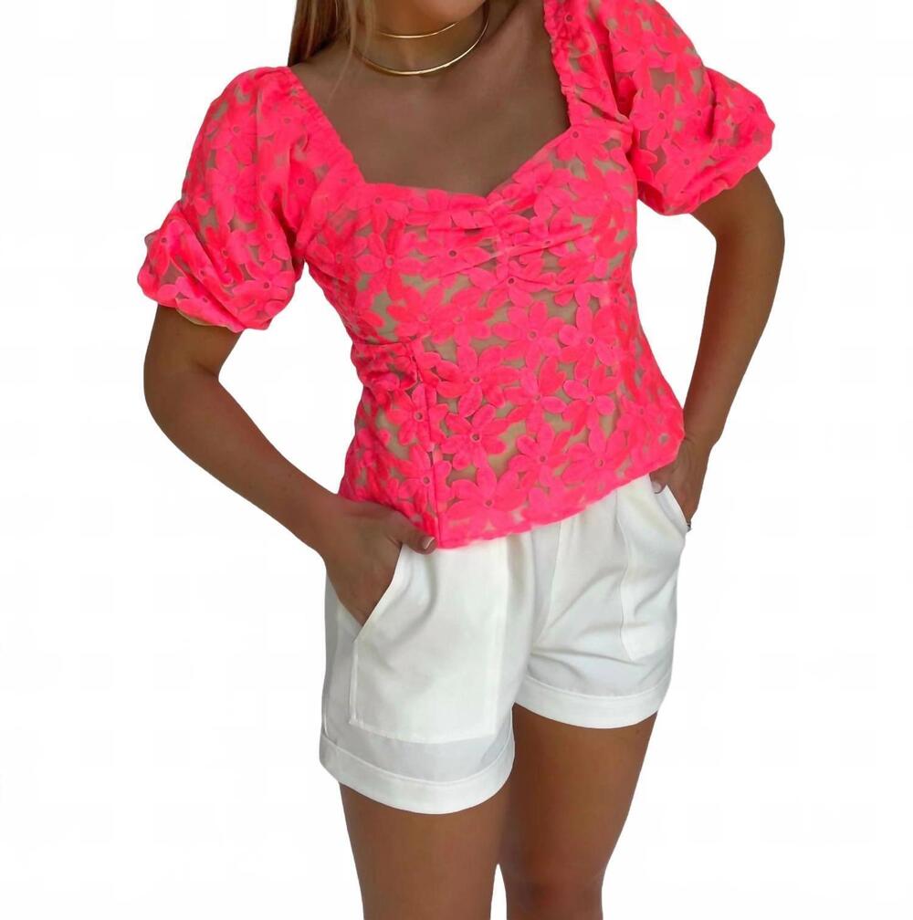 NEW ADELYN RAE embroidered flower puff sleeve top in neon pink